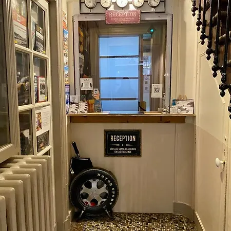 Celine - De La Gare Hotel 3*