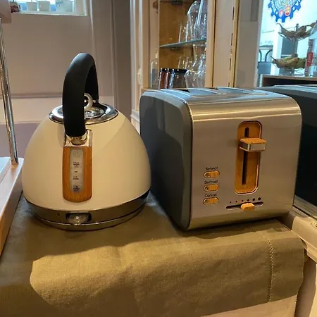 Hotel Celine - De La Gare 3*