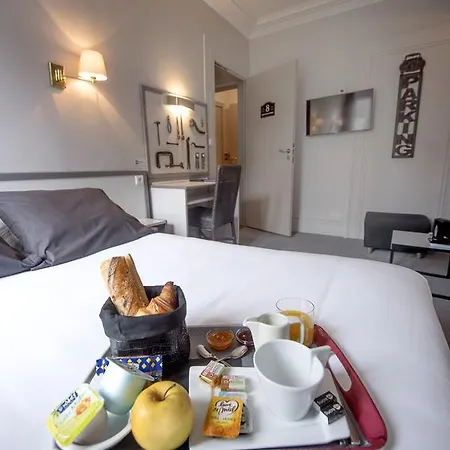 Hotel Celine - Hotel De La Gare 3* Rouen