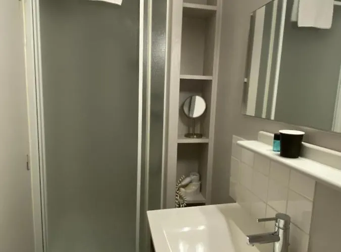 Hotel Celine - Hotel De La Gare 3* Rouen